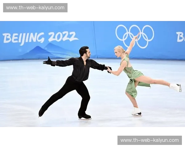 回放滑冰——冰上舞动的艺术与激情