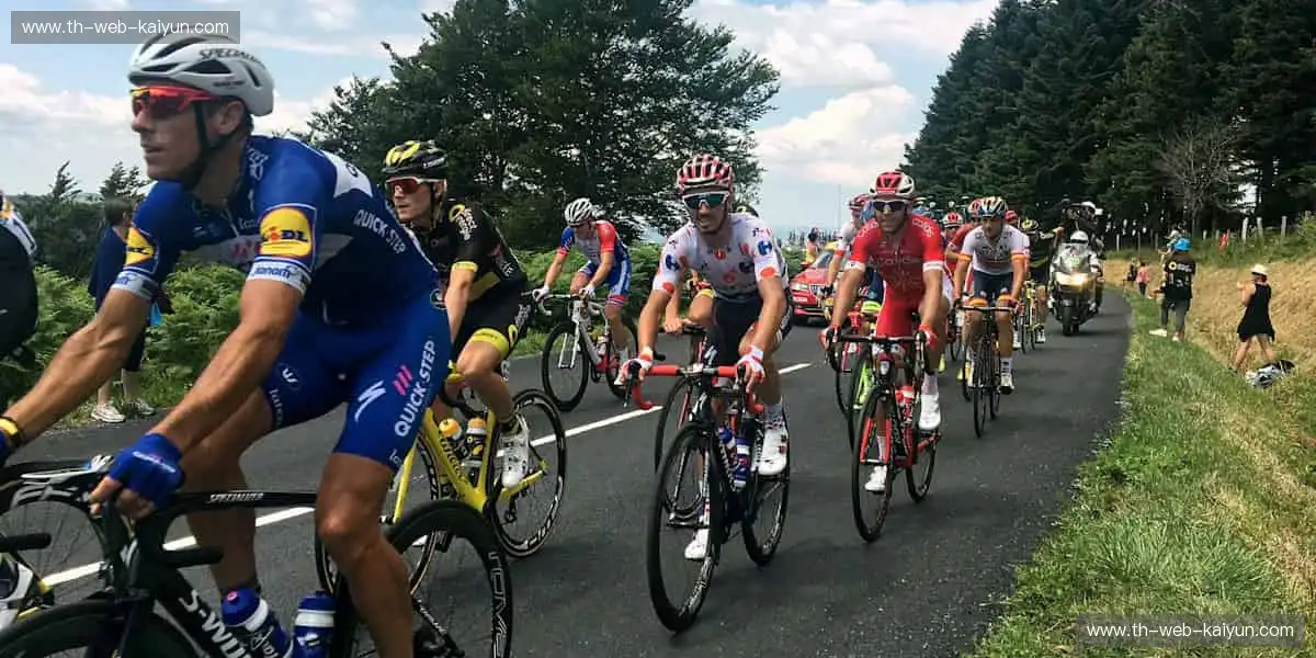 汗水与荣耀同在，见证冠军诞生的瞬间！⚽